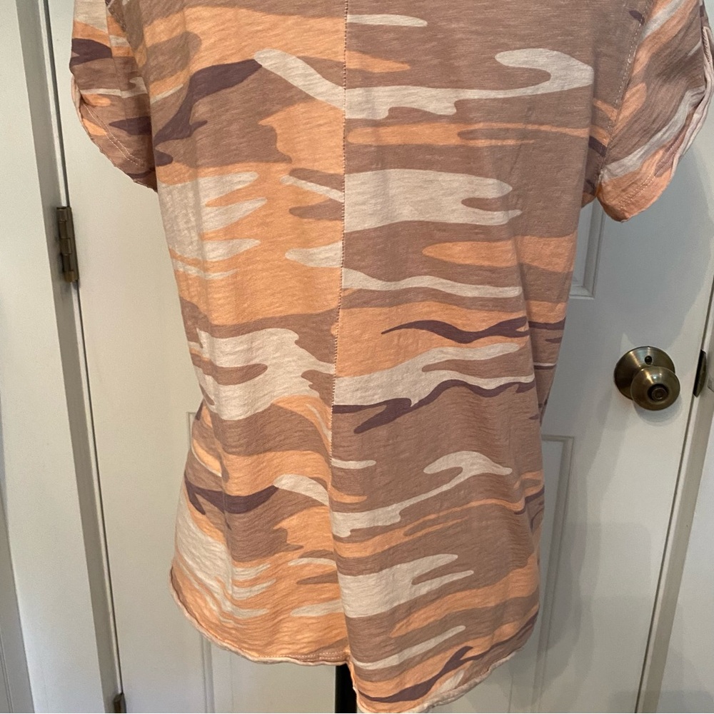 Z SUPPLY TOP TEE SHIRT SHORT SLEEVE PINK TAN CAMOUFLAGE COTTON CREWNECK SIZE L - Picture 8 of 11